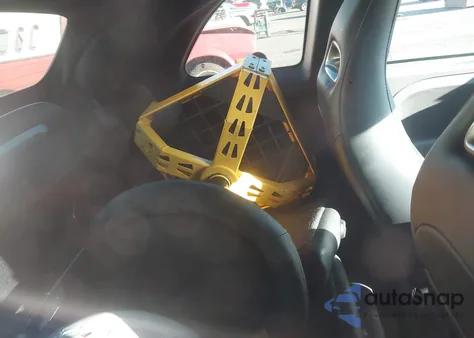 2013 Fiat 500C Abarth z USA, uszkodzony, nr VIN 3C3CFFJH7DT739785